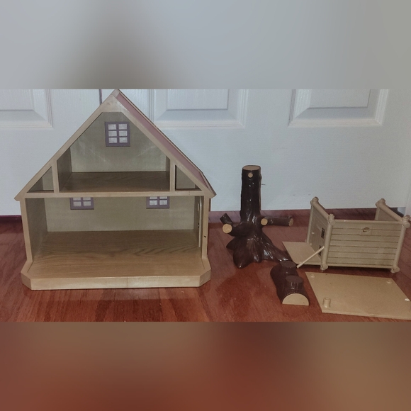 Vtg Red Roof Sylvanian Families EPOCH House, Treehouse, Bench - Picture 7 of 9